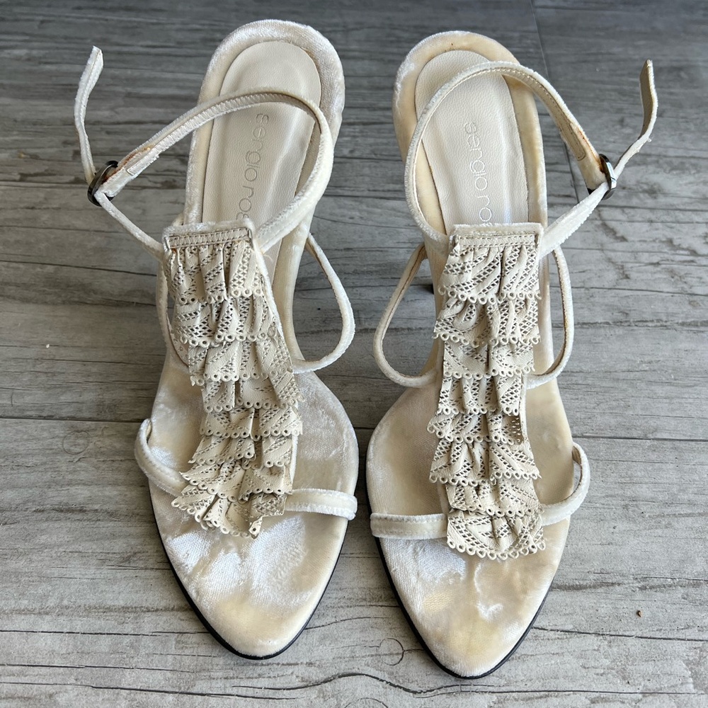 Sergio Rossi, high heels, white color, size 8